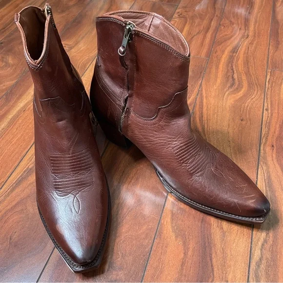 Tecovas The Daisy Leather Ankle Western Zip Bootie. NWOT - Picture 2 of 11